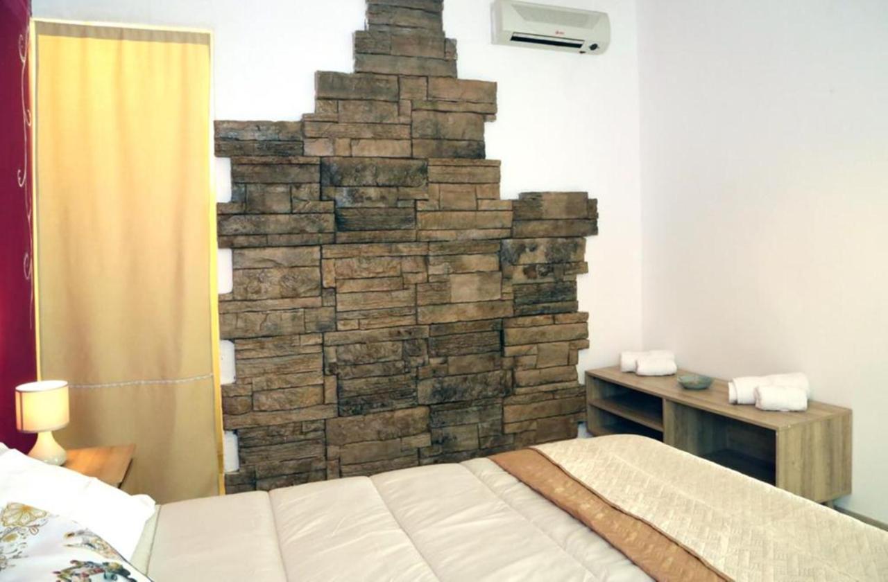 La Scalinata Home Apartment 卡尔塔吉罗 外观 照片